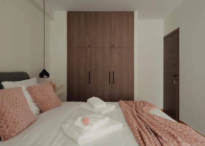 Vivian\'S Deluxe Apartment